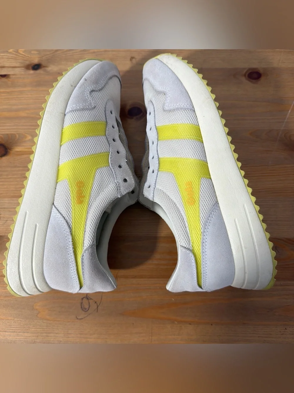 Gola Vancouver Mesh Sneakers Citron Yellow Lace Up Athletic Shoes Womens Size 7